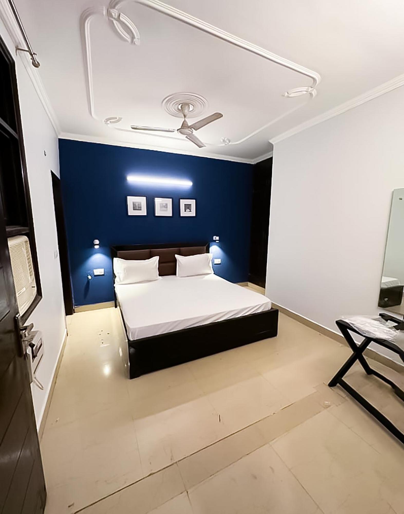 Saket Hotel New Delhi