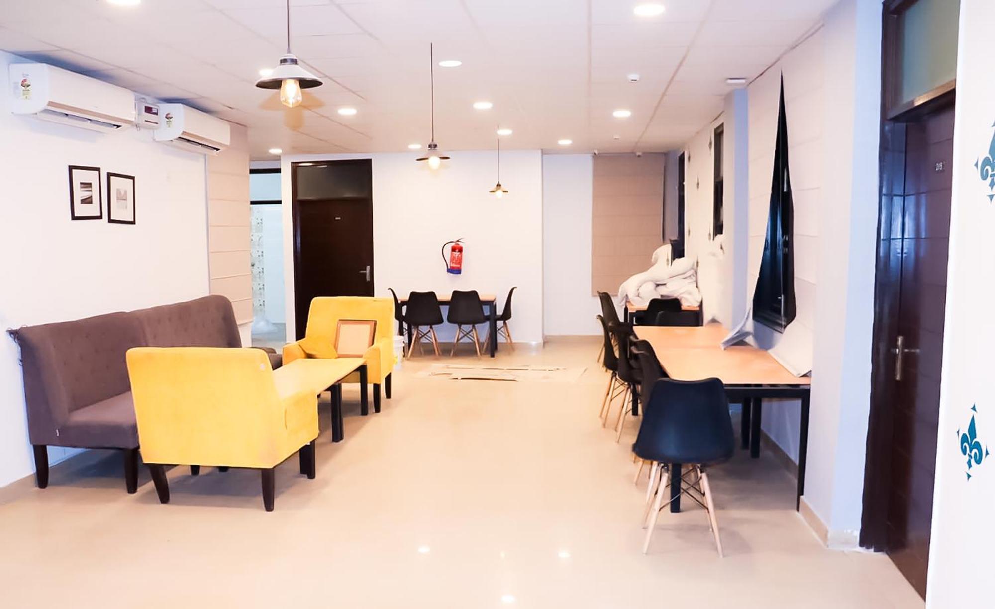 Saket Hotel