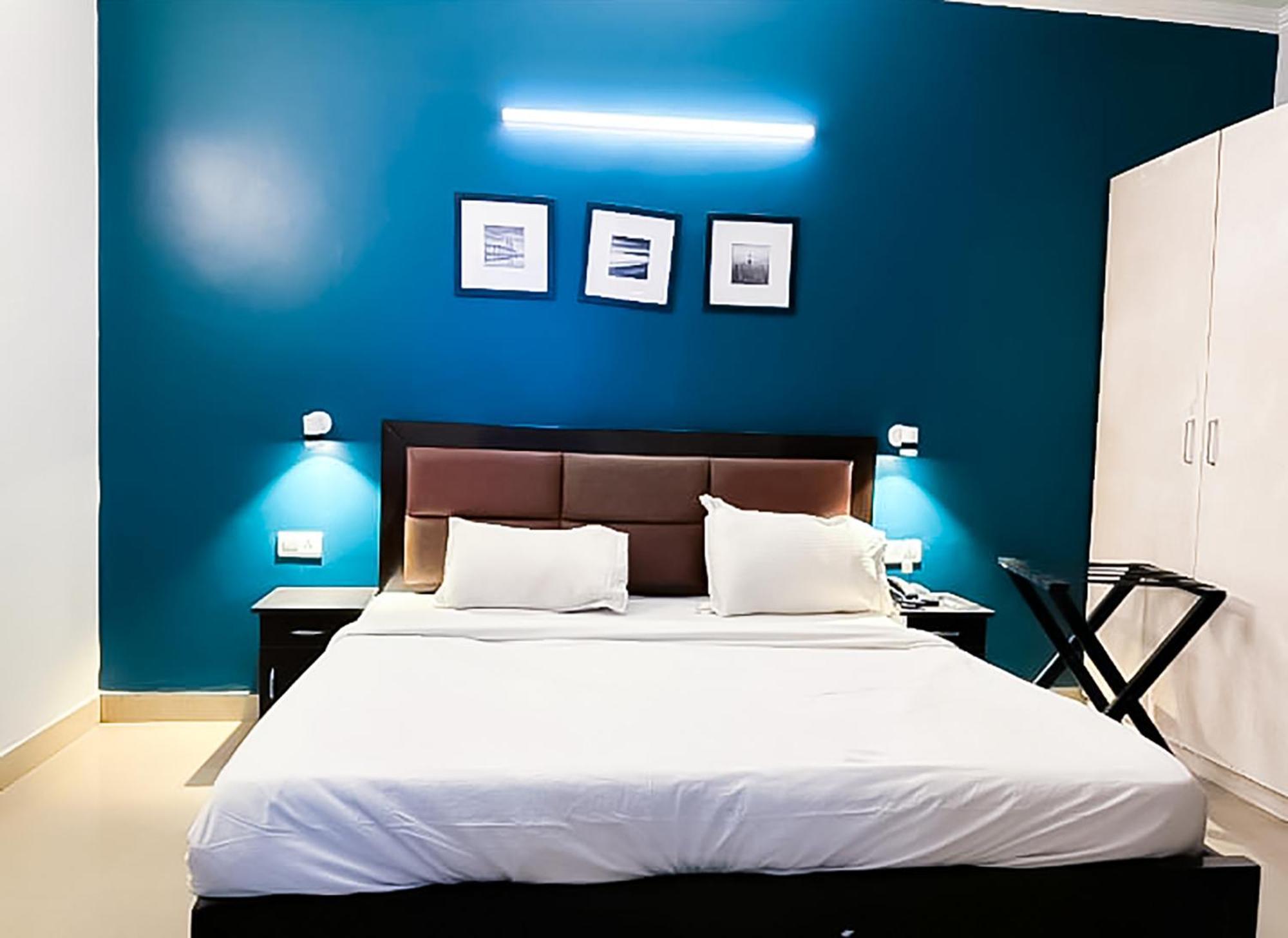 Saket Hotel New Delhi